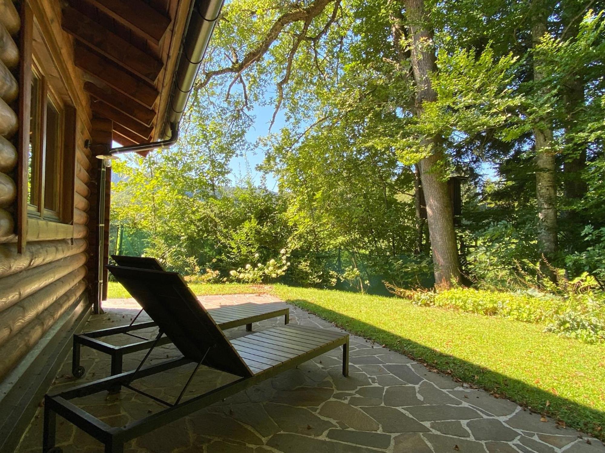 Villa Huette Am Wald Hof bei Salzburg Exterior foto